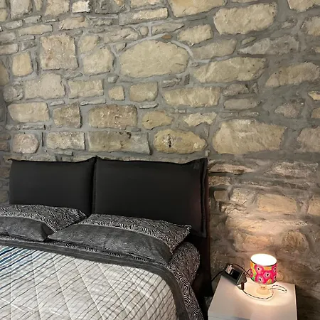 Casa Lazzarini * Montecenere