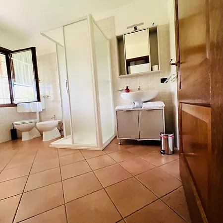 Casa Lazzarini Bed and Breakfast Montecenere